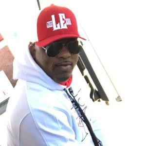 Meet your Posher, Santana